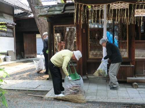 2125-12.5.10下御霊神社美化　個人活動風景A.jpg